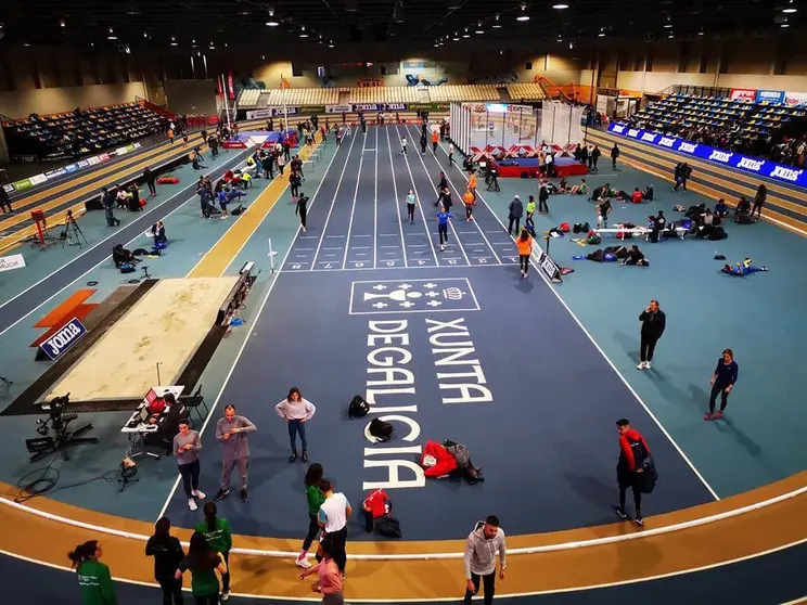 Un total de 1.260.000 persoas conectaron co Campionato na xornada vespertina do sábado, publicáronse 300 artigos de prensa e vendéronse 2.100 entradas e 800 bonos