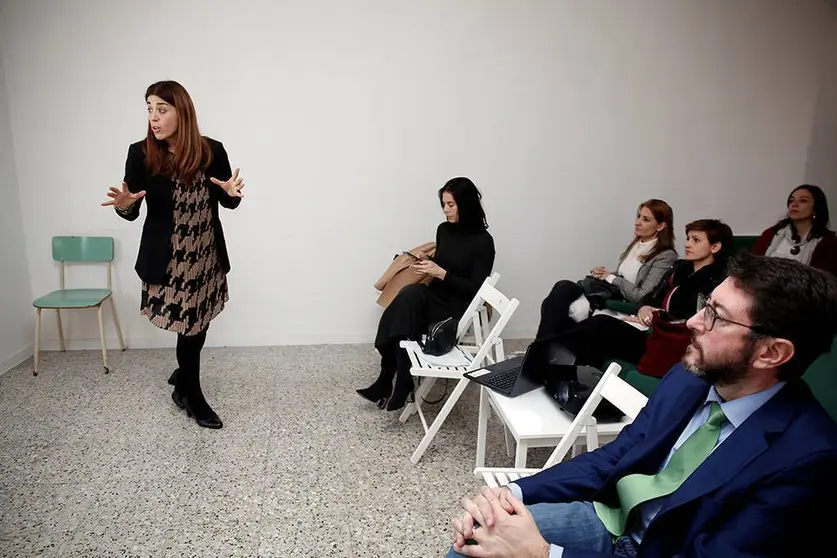 La directora general de Comercio y Consumo, Sol Vázquez, explicó las dos nuevas convocatorias.