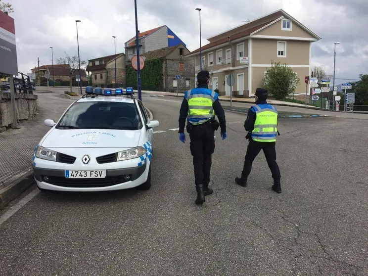 O contrato dos auxiliares é por un prazo de 4 meses prorrogables 2 meses máis.