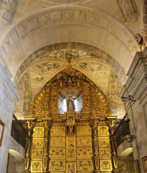 Capela de Pedro González Telmo, con todo o relicario do beato Telmo, na Catedral de Tui. 