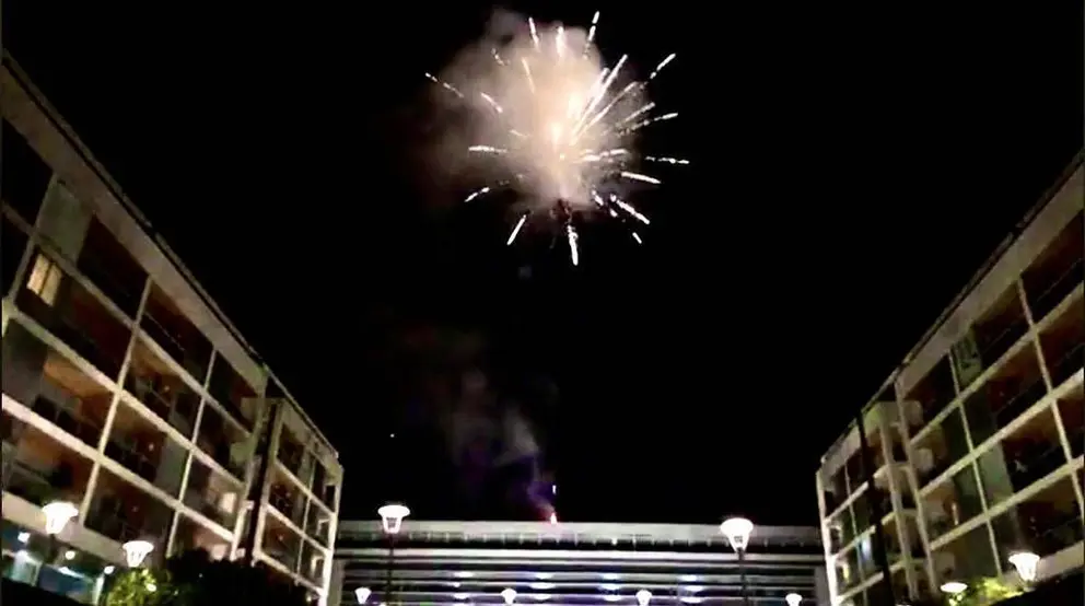 Fuegos de artificio para homenajear el eascenso del Futebol  frente a la vizelense Casa do Cocelho. 