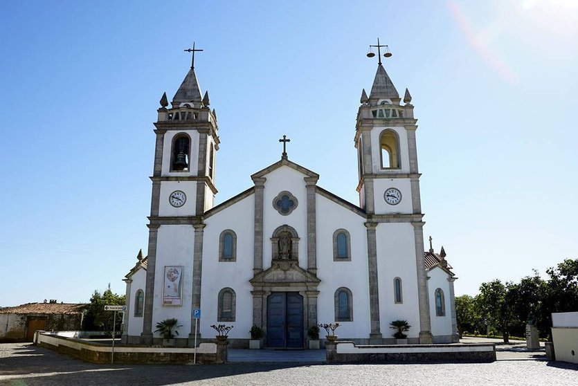 La remodelación de la zona forma parte de una inversión global en el área central de Vila de Apúlia que superó el medio millón de euros.