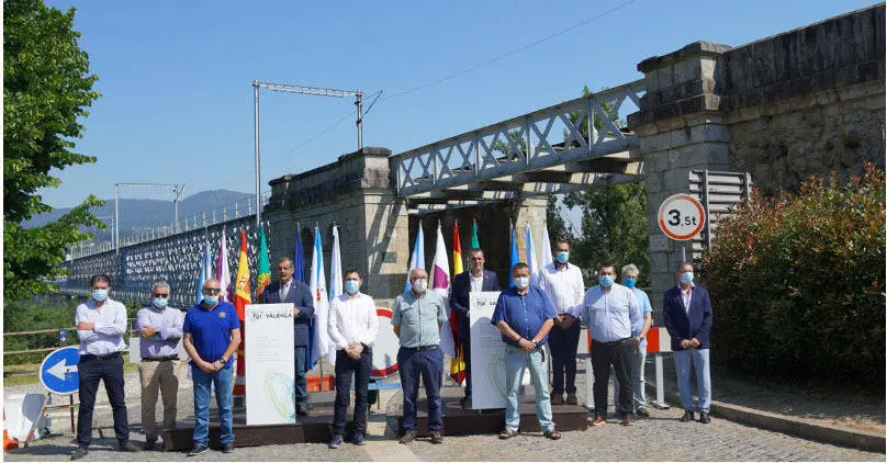 As autoridades reclaman a reapertura da vella Ponte Internacional de forma inmediata.