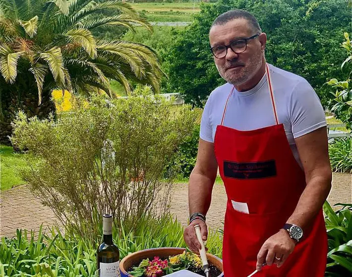 Julio Oviña, cocinero, Quinta de San Amaro, en Meaño, Pontevedra. 