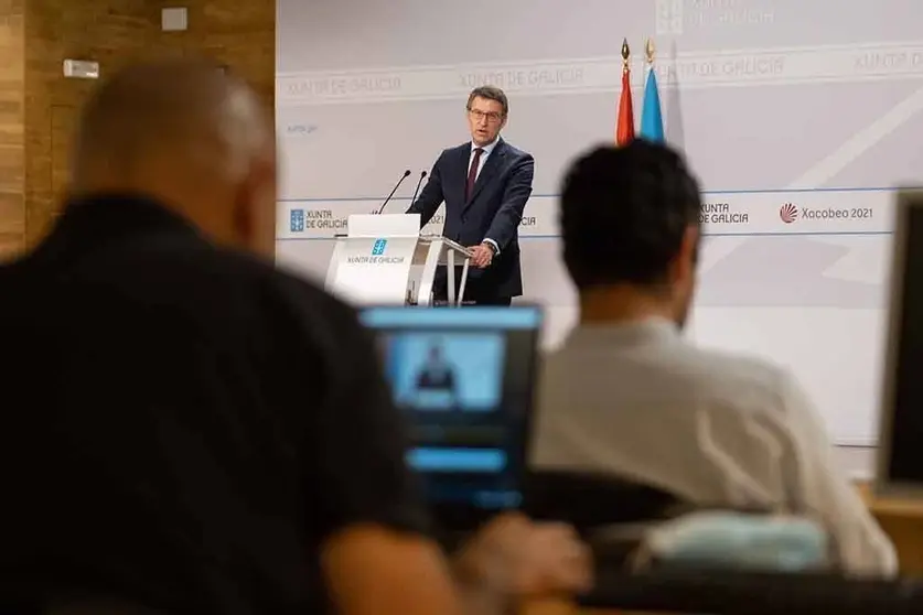 Feijóo explica que habrá tres tipos distintos de actuaciones: pequeñas actuaciones de reparación y mejora, por 1,8 M€, actuaciones de mediana envergadura, por 2,4 M€; y obras de rehabilitación y reforma integral de los centros, con más de 18,6 M€.