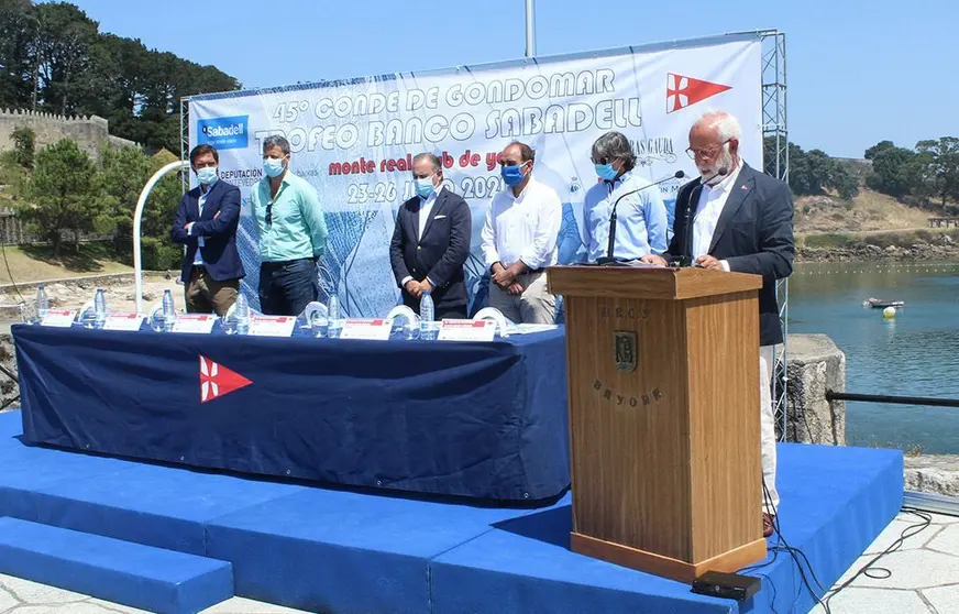 José Luis Álvarez, presidente del MRCYB, en la presentación del 45º Conde de Gondomar. © LETICIA ACERO. 