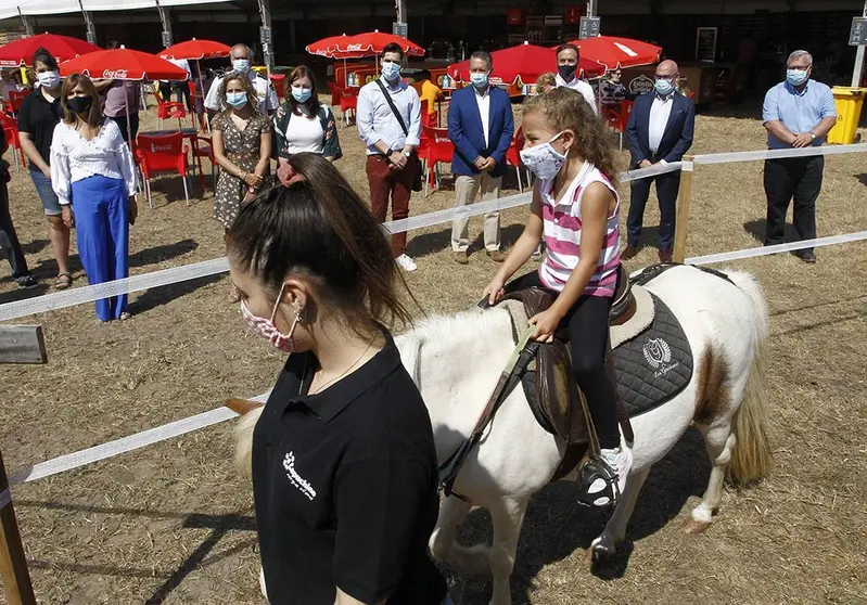 Equinocio, una perfecta combinación de deporte, ocio, cultura y turismo gracias a otras iniciativas como el surf y la defensa del medio ambiente.