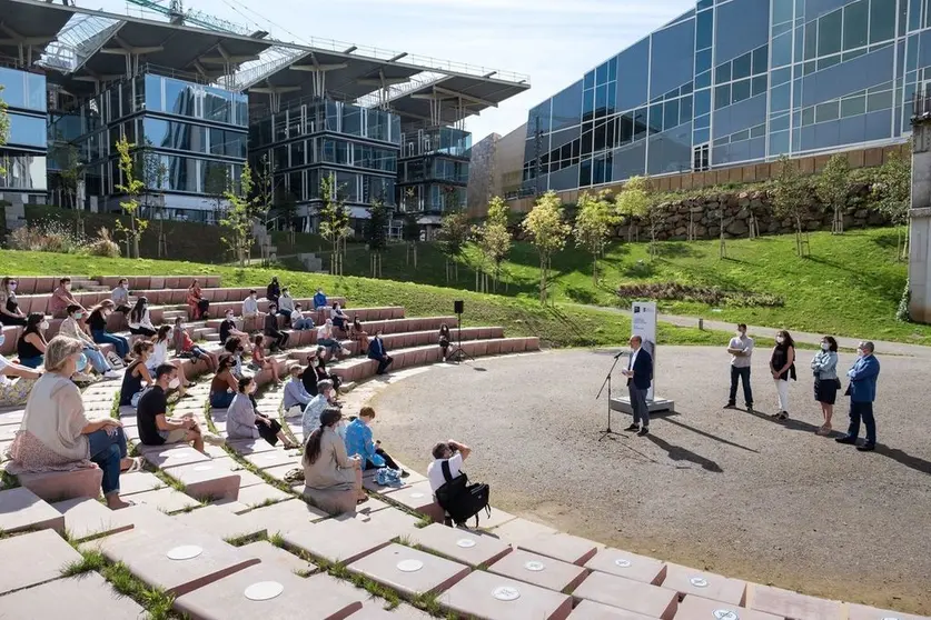 Presentarán os seus traballos e aprenderán dos procesos creativos de artistas de renome como Oliver Laxe, Paula Rubio Infante, Chelo Matesanz e Carlos Aires-
