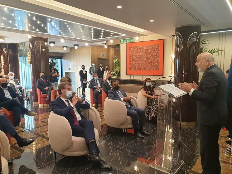 Un momento durante el discurso de Losada  en la inauguracón del hotel DoubleTree By Hilton de A Coruña. 