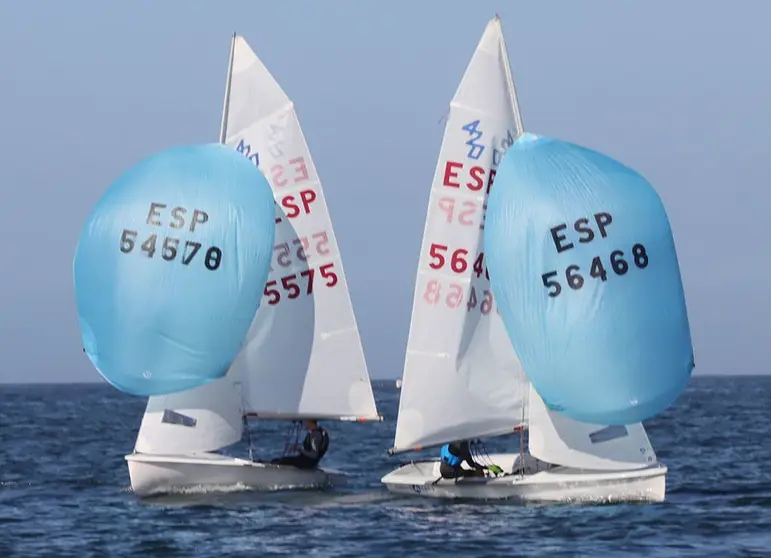 Dos de los favoritos Ameneiro-Lorenzo (ESP55575) y Barca-Peleteiro (ESP56468)ambos de Sanxenxo. PEDRO SEOANE.