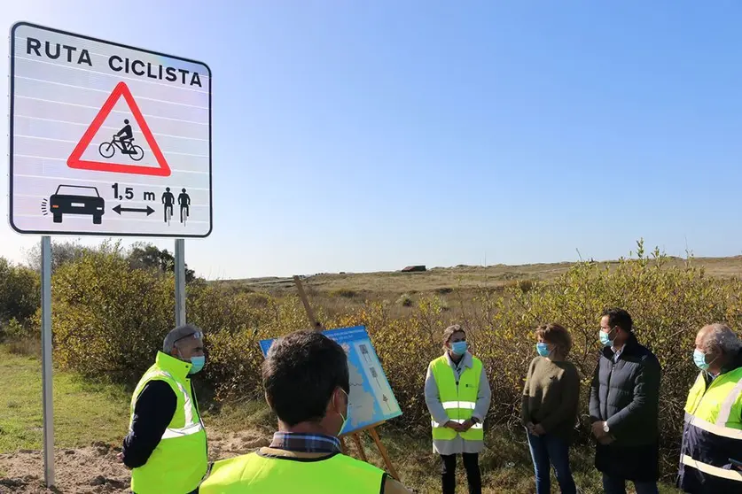 Esta inversión beneficia a siete carreteras autonómicas de las comarcas de Pontevedra y O Salnés y cuenta con la colaboración de la Federación Gallega de Ciclismo.
