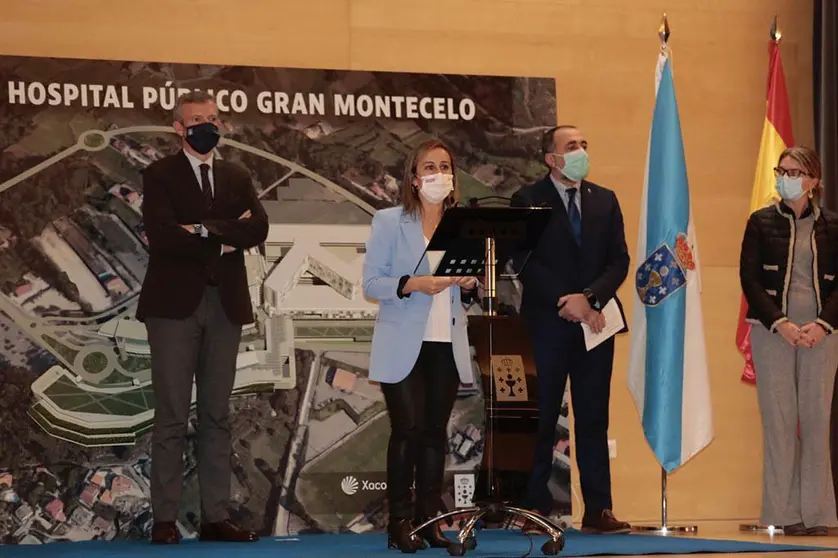 El vicepresidente primero, la conselleira de Infraestructuras y el conselleiro de Sanidade explicaron los detalles de la nueva equipación que ofrecerá asistencia sanitaria avanzada y blindará la atención a 300.000 vecinos del área en las próximas décadas.