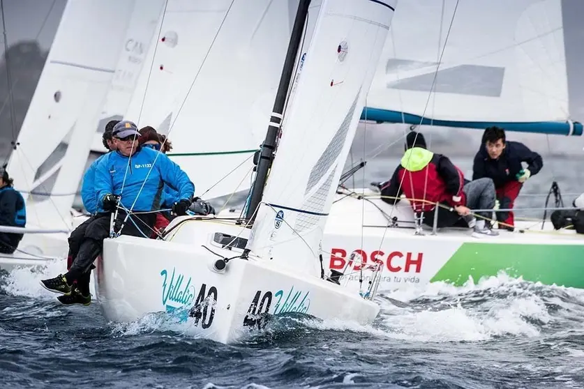 Let it be de Valencia y el gallego Bosch Service Solutions de Alejandro Perez Canal.. ©Sailingshots by María Muiña Photography.