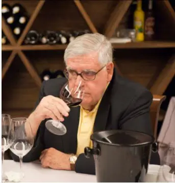 Víctor de Serna, periodista gastronómico. 