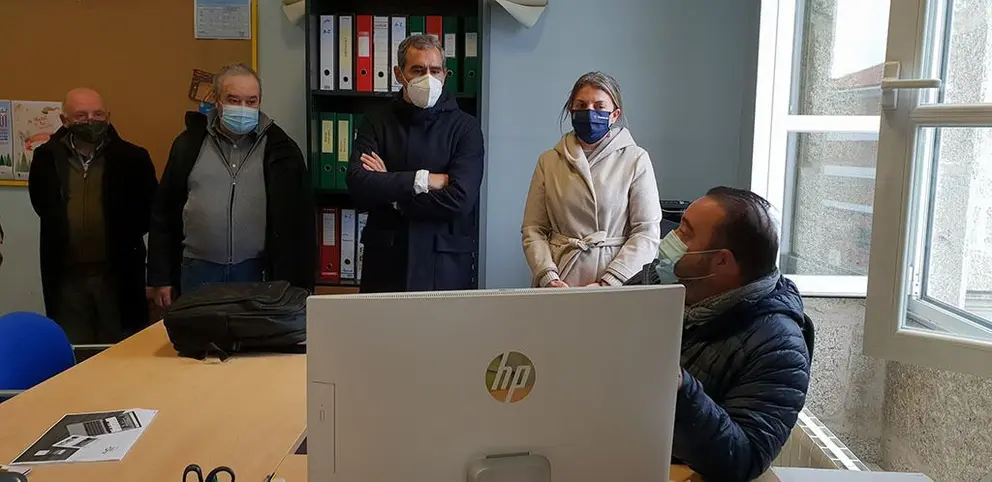 A Asociación de Comerciantes e Industriais de Tui, que recibe unha axuda de 25.523€ para dinamización comercial, campañas de
fidelización e funcionamento.