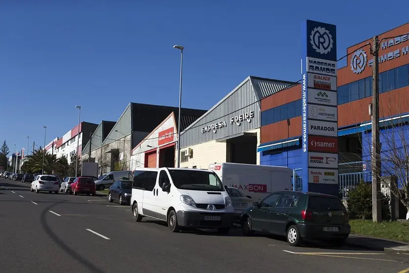 Poligono do tambre. Santiago de Compostela.El objetivo principal es cambiar las determinaciones de ciertos ámbitos empresariales, a petición de los ayuntamientos afectados, e introducir cambios normativos en el propio plan con el fin de resolver dudas de interpretación y adaptarlo al nuevo marco legal vigente.
foto xoán crespo
16/02/17