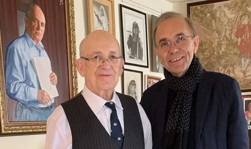 O alcalde e Rogelio Groba, en 2020. ARQUIVO.