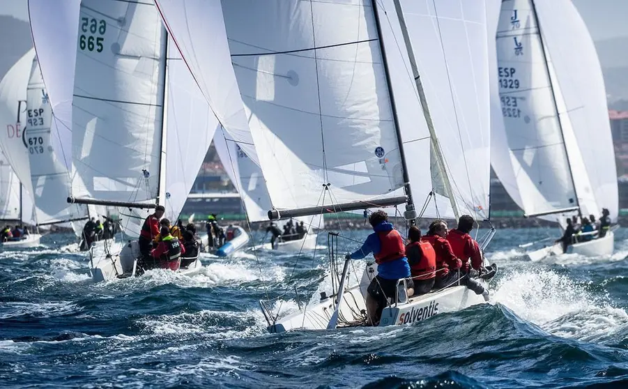El Solventis con Bermúdez de Castro y el canario Alfredo González. ©Sailingshots by María Muiña Photography
