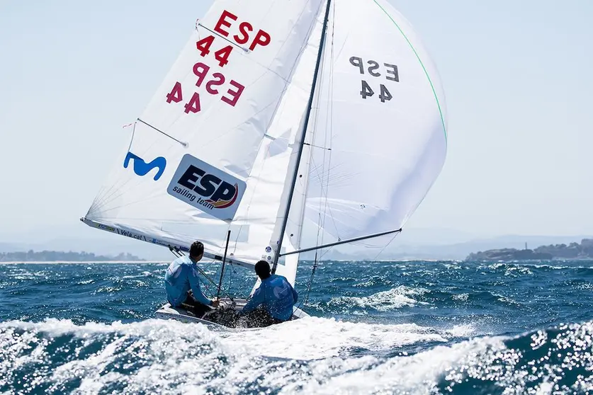 470 masculino.- Jordi Xammar y Nicolás Rodríguez. Foto: María Muiña/RFEV ©Sailingshots by María Muiña Photography