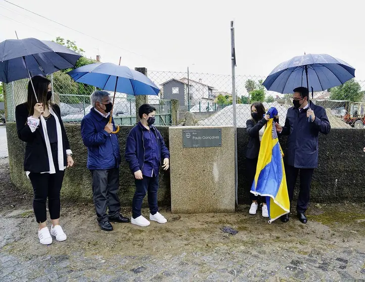 "Também é nossa intensão que a cidade de Esposende venha a ter uma rua ou avenida com o nome de Paulo Gonçalves", anunciou Benjamim Pereira.