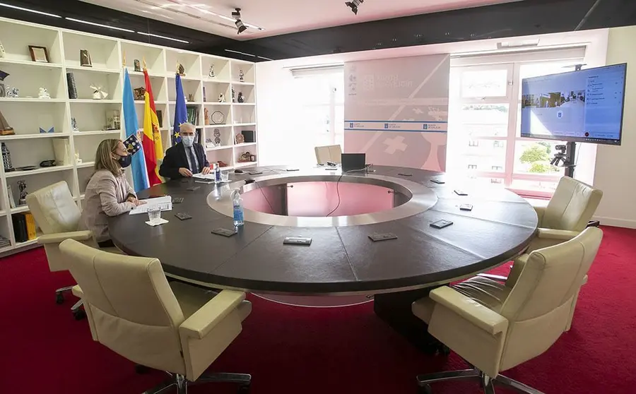 El vicepresidente económico y conselleiro de Economía, Empresa e Innovación de la Xunta de Galicia, Francisco Conde, participó esta tarde en un encuentro telemático con los responsables del área de Industria en los gobiernos de Asturias y Cantabria.