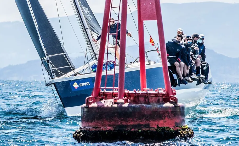 El Yess Racing de Rui Ramada lider de ORC 1-2 a su paso por Subrido frente a Cabo Home. ROSANA CALVO. 