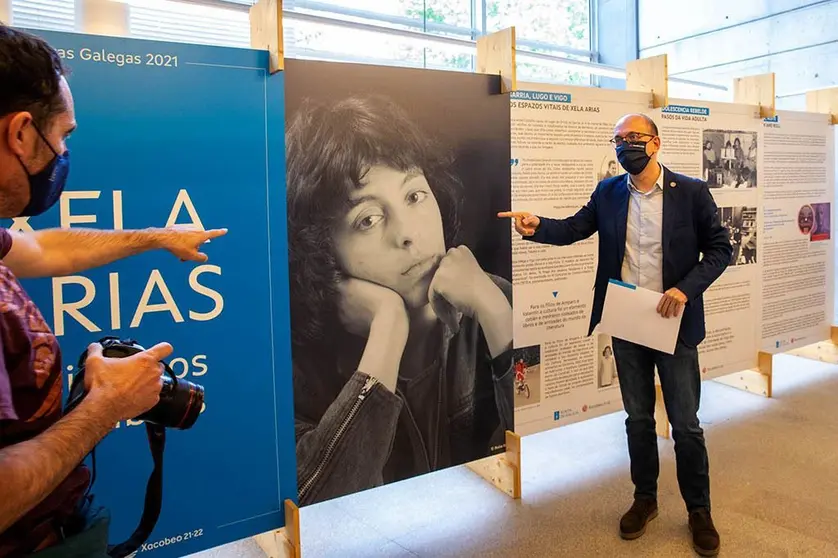 11,00 h.- O conselleiro de Cultura, Educación e Universidade, Román Rodríguez, inaugurará a exposición Xela Arias. Asinamos ser libres. 

foto xoán crespo
10/05/2021