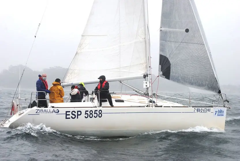 El Ziralla Primero llegando a Vilagarcía.