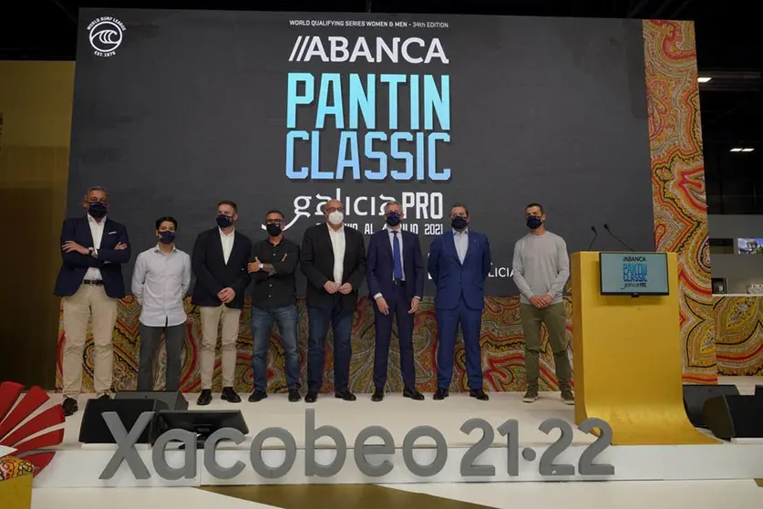 Más de 200 profesionales del surf de más de 31 nacionalidades acudirán a Valdoviño, en la comarca de  Ferrolterra. .