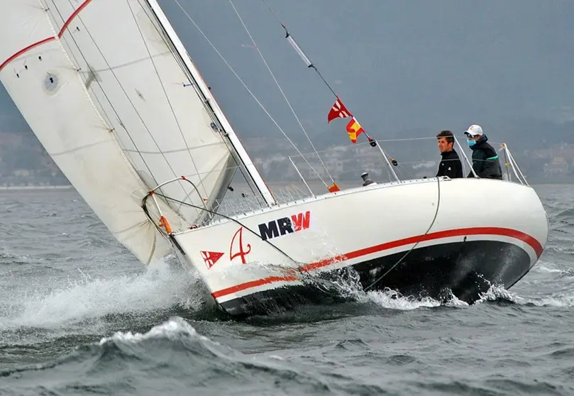 Con las tripulaciones reducidas al máximo los veleros deberán navegar hasta Ons. CLARA GIRALDO. 