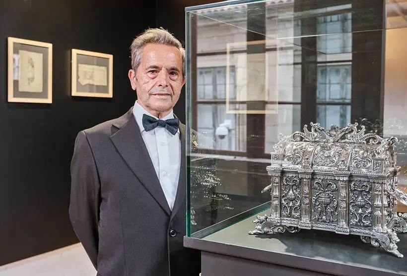 O ourive Julio Lado, derradeiro expoñente dunha saga familiar con forte enraizamento en Compostela desde o século XIX.