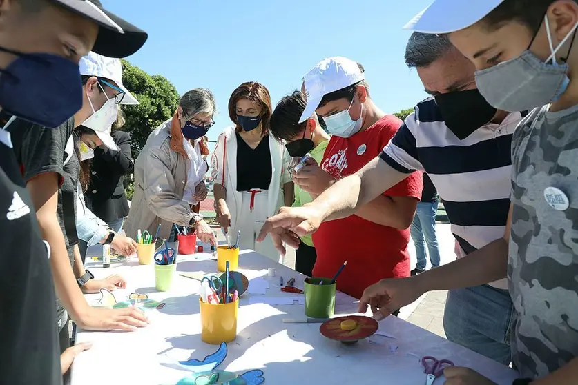 Ángeles Vázquez e Rosa Quintana salientan a importancia de tomar conciencia do valor destes espazos desde as idades máis temperás, pois do contrario os efectos da acción humana serán visibles de xeito inmediato.