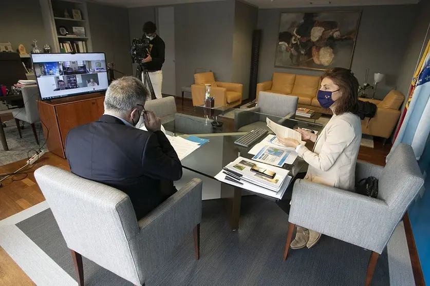 La conselleira de Medio Ambiente, Territorio e Vivenda, Ángeles Vázquez, participa en la reunión de la comisión de seguimento de la Plataforma loxística Salvaterra-As Neves (Plisan).