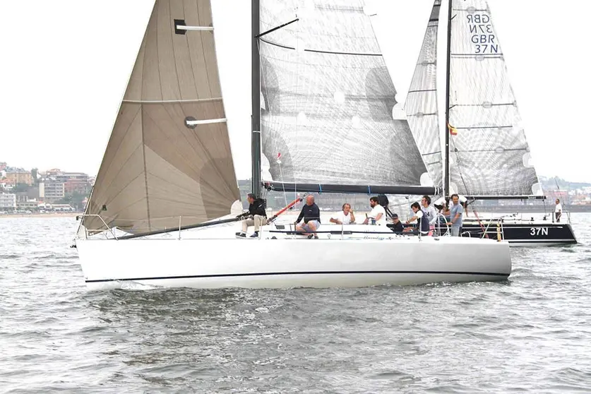  Gómez de La Coruña y Antílope de Gijón. PEDRO SEOANE. 