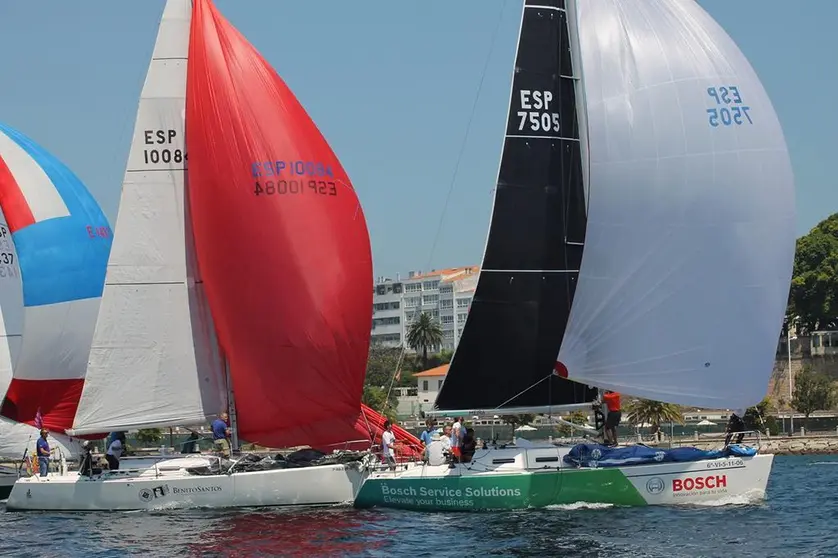 Bosch SS y Bodegas Benito Santos saliendo en el Rias 2020 de La Coruña. MARÍA DEVESA. 