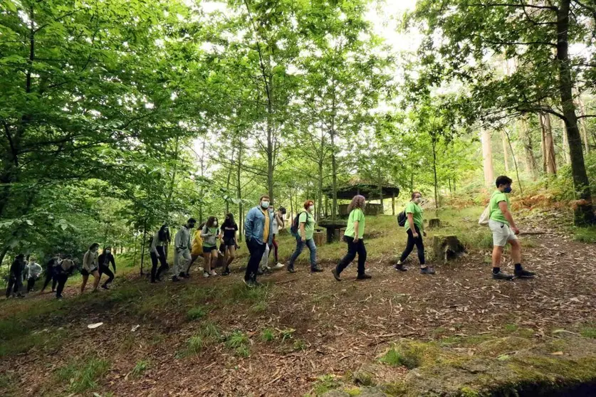 Voluntariado ambiental xuvenil de Ponteareas. ARQUIVO.