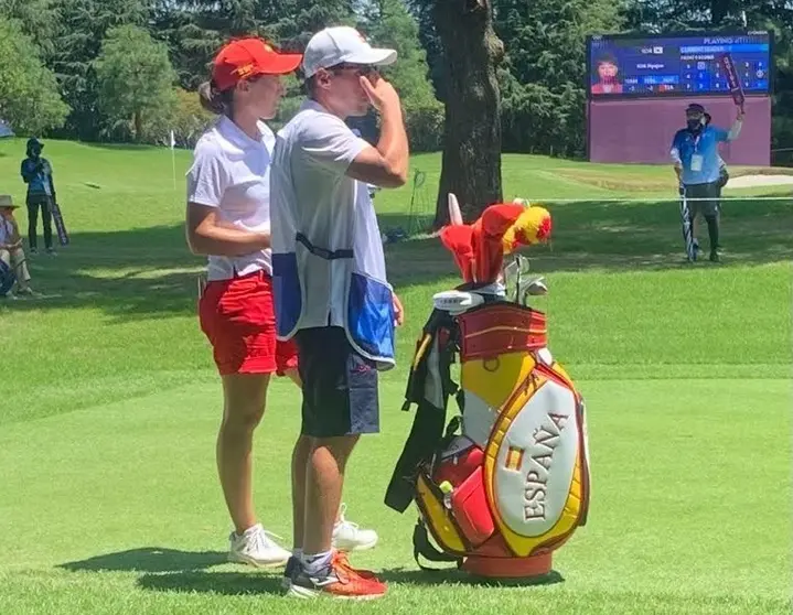 La navarra se rehízo de un gris inicio con una secuencia final de birdie-eagle-birdie. Carlota Ciganda ocupa el puesto 29 y Azahara Muñoz, el 48 a falta de 18 hoyos para la conclusión.

