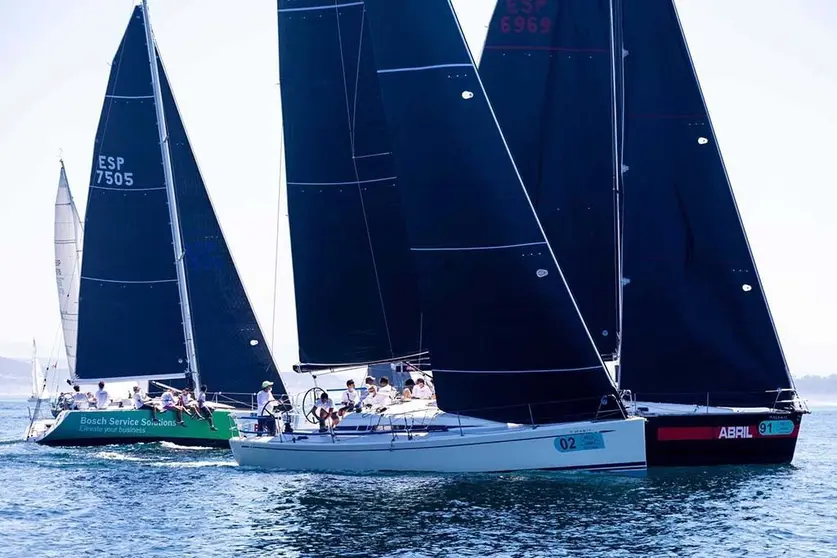 Los tres máximos protagonistas del Rías... Magical, Abril y Bosch. MARÍA DEVESA.
