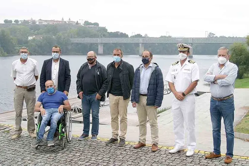 Al evento asistió el alcalde de Tui. Enrique Cabaleiro; el presidente de la Real Federación Gallega de Motonáutica, José Fernández – Nikis; el Jefe del Servicio Provincial de Deportes de la Xunta de Galicia, Daniel Benavides; el Comandante Naval del Miño, Pablo Redondo; y el concelleiro de deportes, Rafael Estévez, entre otras autoridades, entre las que se encontraban los miembros de la RFG de Motonáutica, Marcos Casaleiro; Carlos Estévez y Emilio Cadaveira.