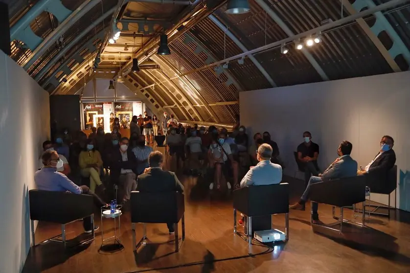 A 30ª edición do festival desenvolverase do 24 de setembro ao 29 de outubro con 39 espectáculos e outras actividades que encherán diversos espazos e rúas.