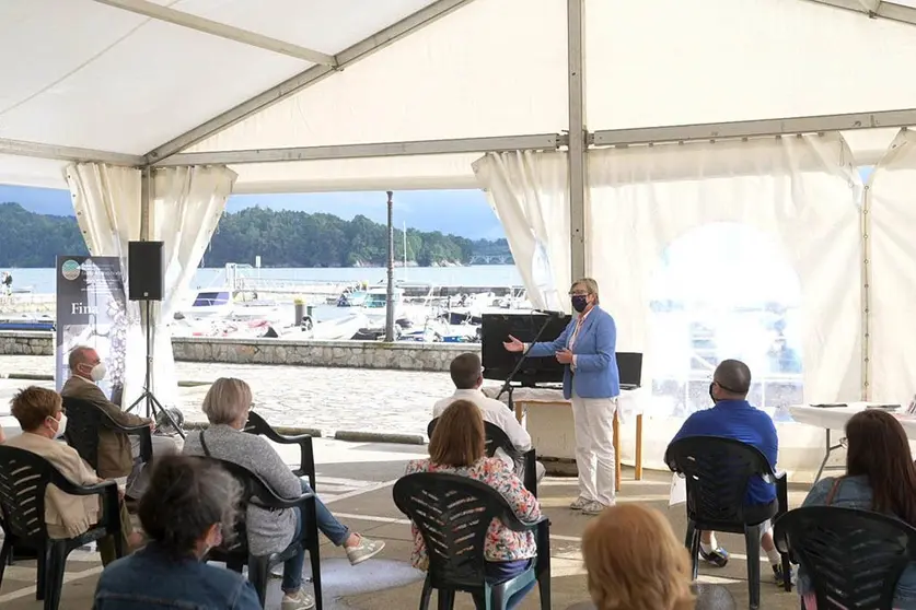La conselleira del Mar participó en la presentación de las jornadas de promoción de las diferentes almejas del Golfo Ártabro Norte.