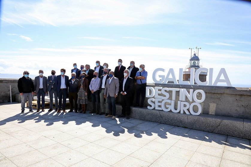 El vicepresidente primero de la Xunta, Alfonso Rueda, presentó hoy durante la conmemoración del Día Mundial del Turismo las propuestas de actuaciones de cohesión en destino Galicia con las que el Gobierno gallego busca reactivar el turismo.