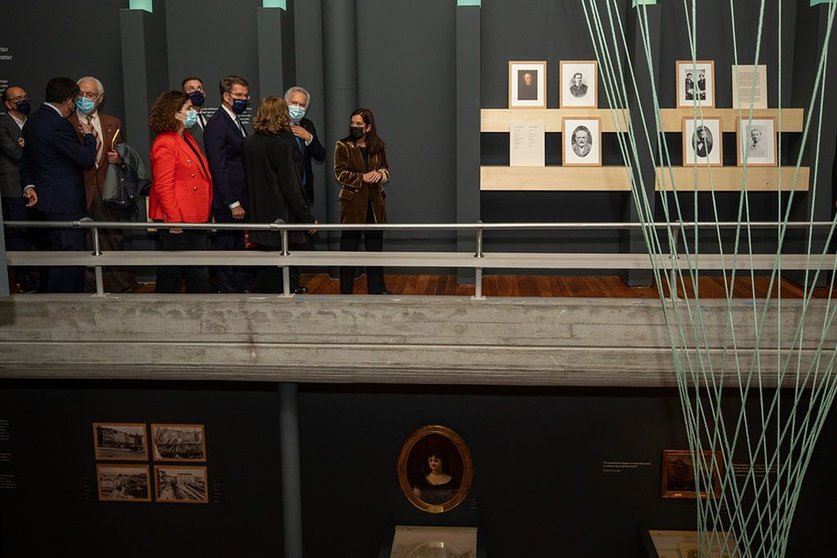 O presidente da Xunta participou esta tarde na inauguración da exposición que, despois da súa estrea na Biblioteca Nacional de Madrid, estará na cidade herculina ata o 18 de decembro.