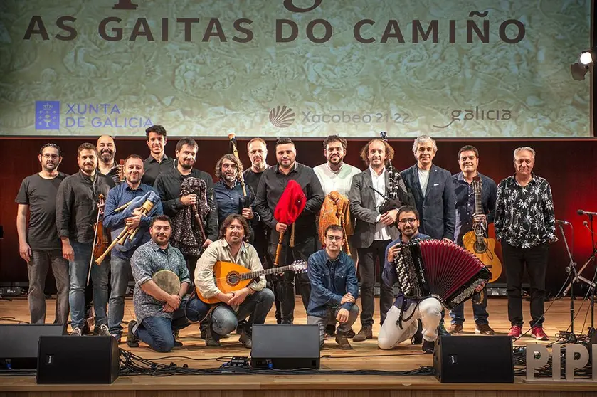 -	O audio das 8 representacións de PIPEREGRINOS serán gravado ao vivo co fin de seleccionar as mellores interpretacións dos artistas para a posterior do CD homónimo.