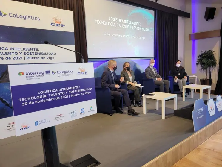 La conselleira de Infraestructuras y Movilidad, Ethel Vázquez, participó en la inauguración del foro Logística inteligente: tecnología, talento y sostenibilidad.