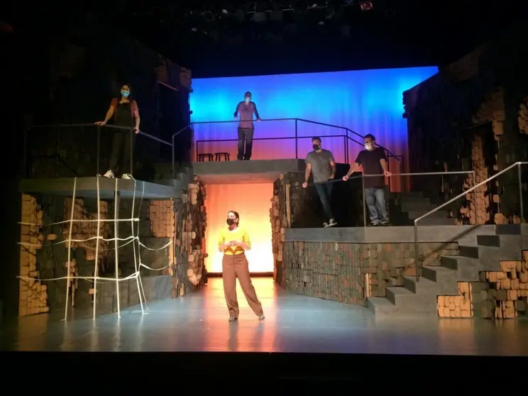 Nace o programa ‘ImproVersións’, dirixido por Antón Coucheiro, que terá lugar ata o 7 de marzo no Salón Teatro de Santiago para promocionar o espectáculo que vén de estrear o CDG.