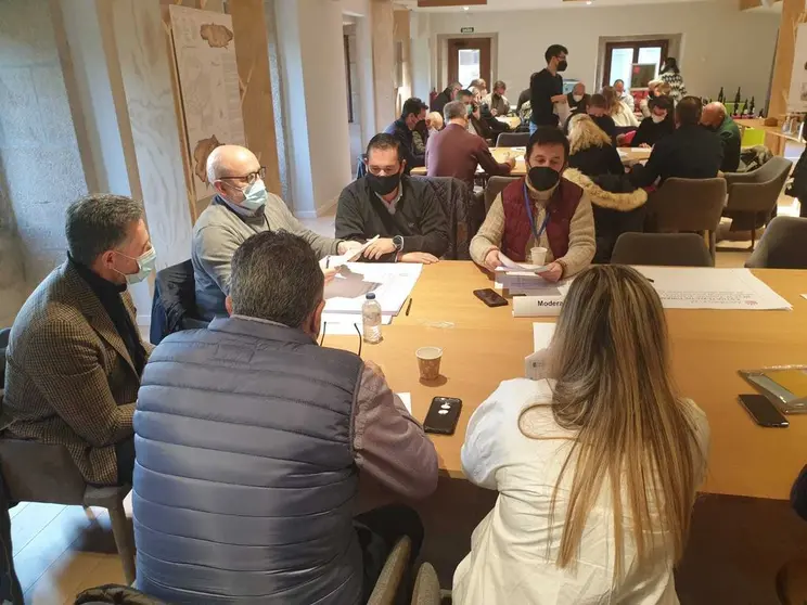 Desde que en septiembre pasado arrancara el proceso participativo de elaboración de la Estrategia con una reunión con todos los agentes implicados, tuvieron lugar varios encuentros de trabajo que se seguirán produciendo para analizar y redactar medidas.