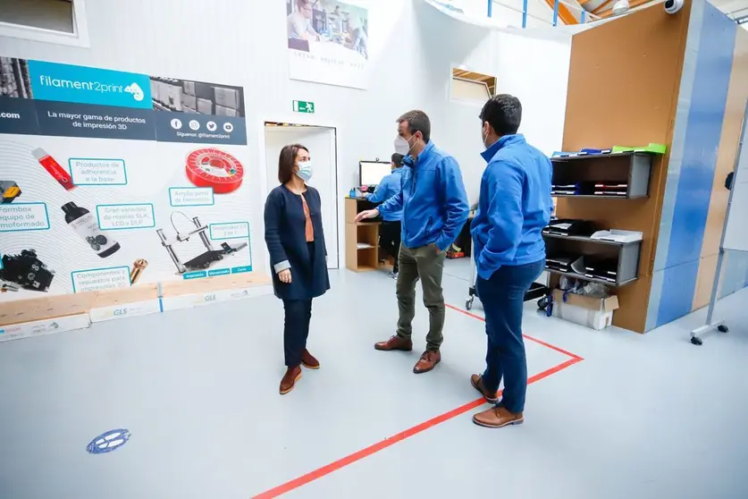 La directora de la Agencia Gallega de Innovación (Gain), Patricia Argerey, visitó esta mañana la empresa nigranesa de impresión 3D Dativic, especializada en la implantación de la fabricación aditiva en la industria.