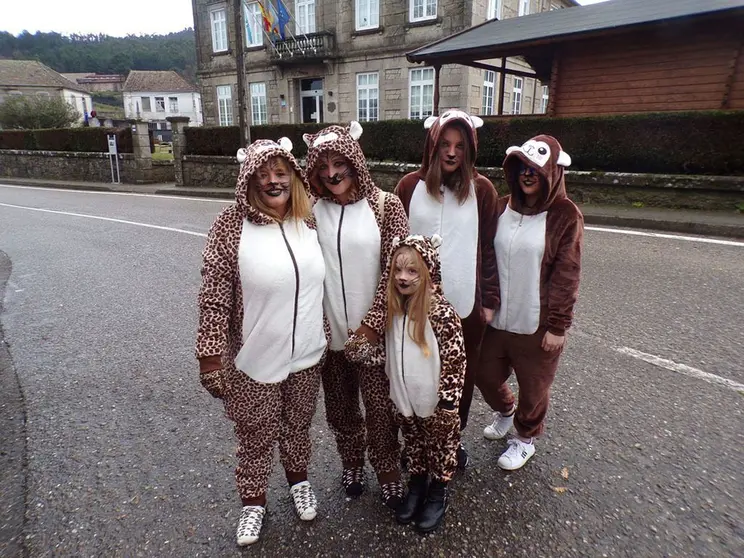 Unha comparsa arbense de 2018. 