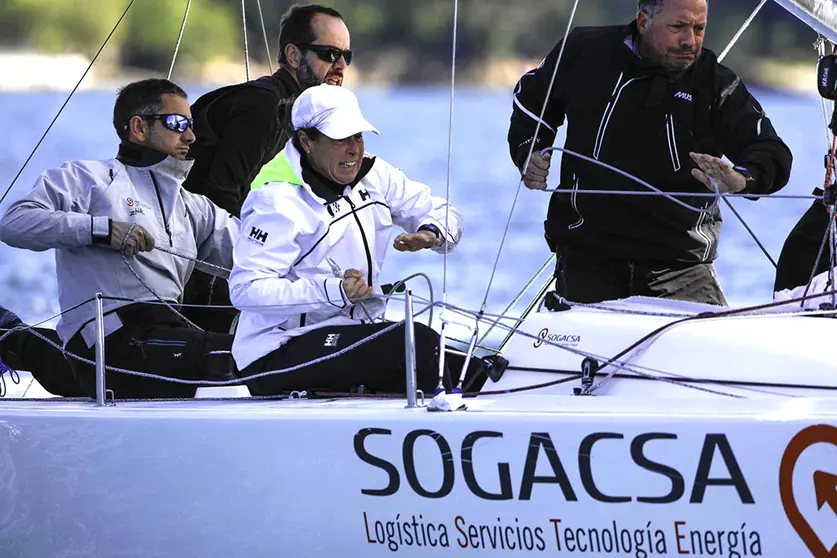 La oro olímpica ourensana Tamara Echegoyen con Sogacsa. MARÍA MUIÑA.